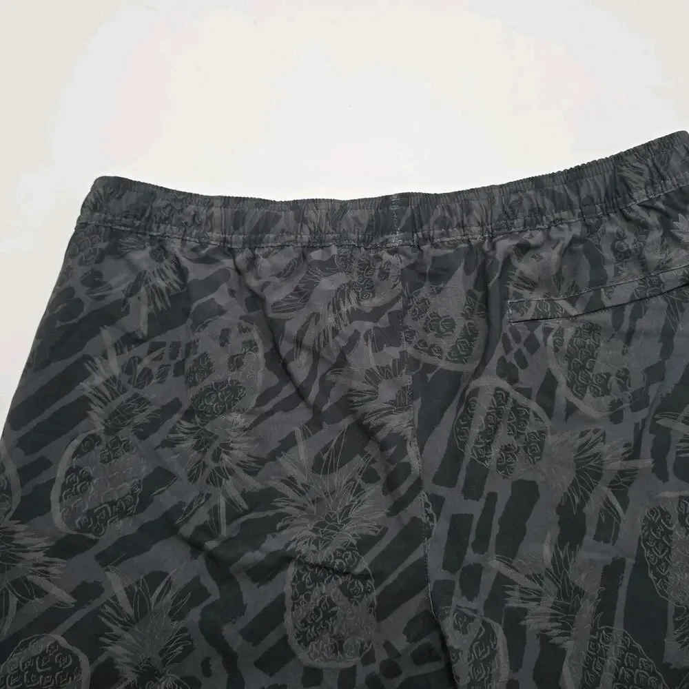 Chubbies Shorts Mens XL 7 Inch Black Boxer Lined Athlounger Pineapple Pines